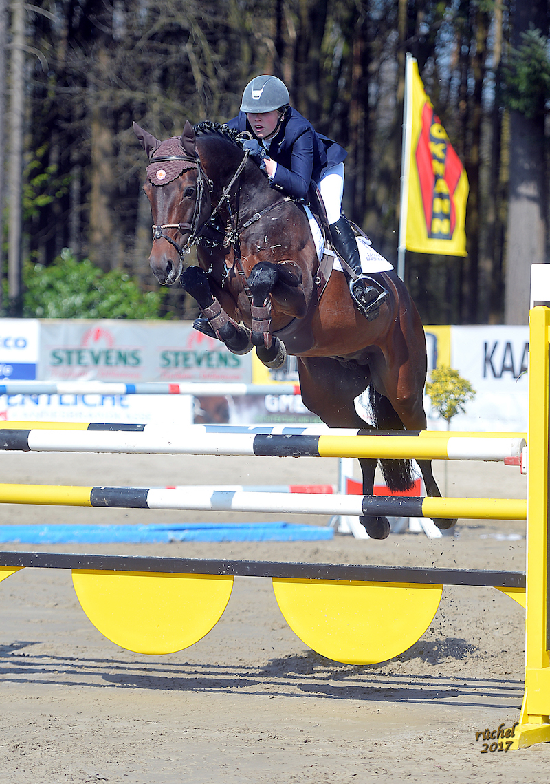 âHomerunâ – Leonie Böckmann gewinnt Youngster-PrĂŒfung in Lastrup