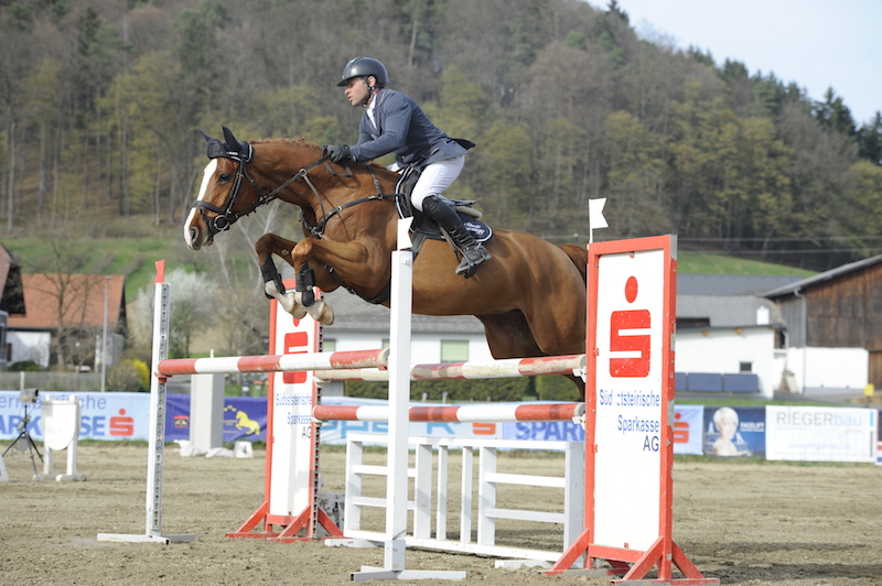 Traditionelle Frühjahrsserie in Gniebing: Der Pferdehof Saurugg lässt die „grüne Saison“ mit drei Turnierwochenenden einläuten