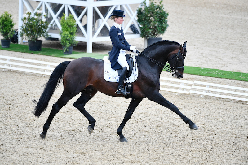 Helen Langehanenberg überragt in der Grand Prix Kür