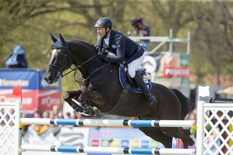 FN-Vorstandsmitglied reitet beim Pferdefestival Redefin – Holger Wulschner