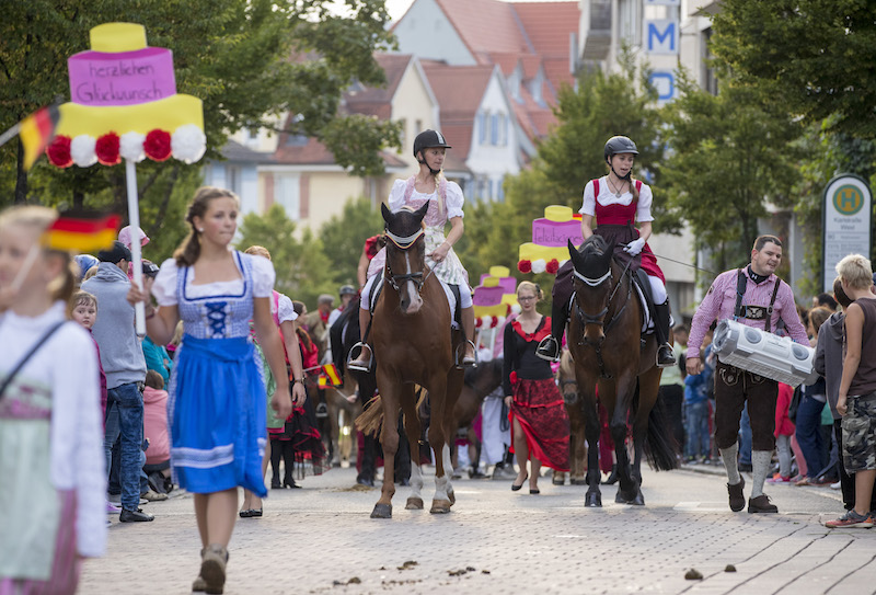 Vereine und Gruppen für großen Reitturnier-Festumzug gesucht