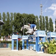 Global Jumping Berlin mit packendem Showdown – Christian Ahlmann räumt auch Championat der DKB ab
