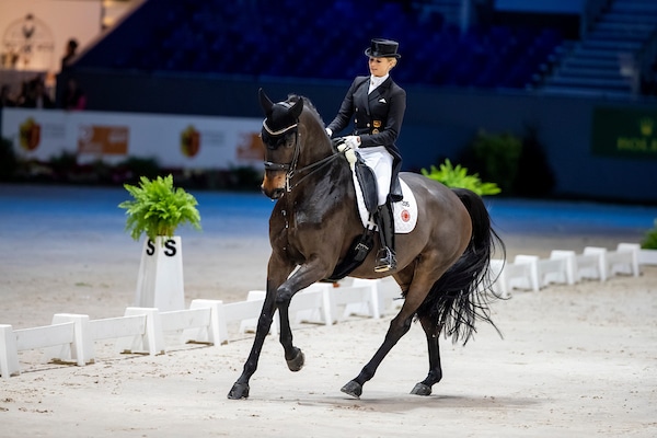 Genf: Trakehner-Stute TSF Dalera BB siegt in Grand Prix und Kür